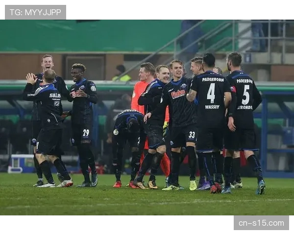 埃及对阵津巴布韦半场0-1落后，马尔穆什爆射扳平