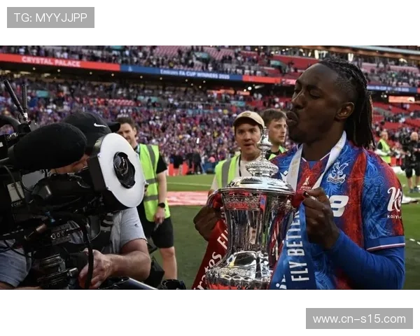 英超俱乐部青训投入创新高，本土球员占比提升